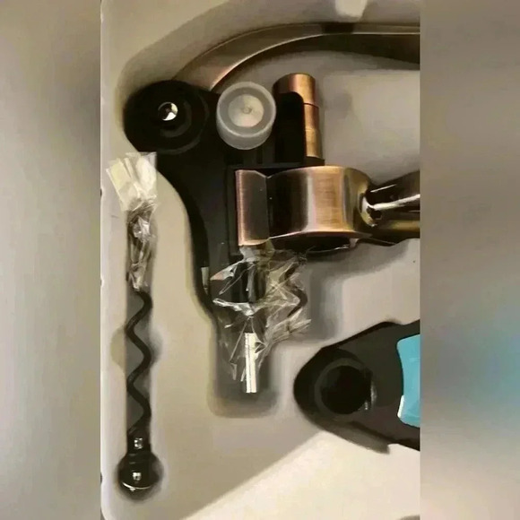 Rabbit Wine Opener - Picture 3 of 4